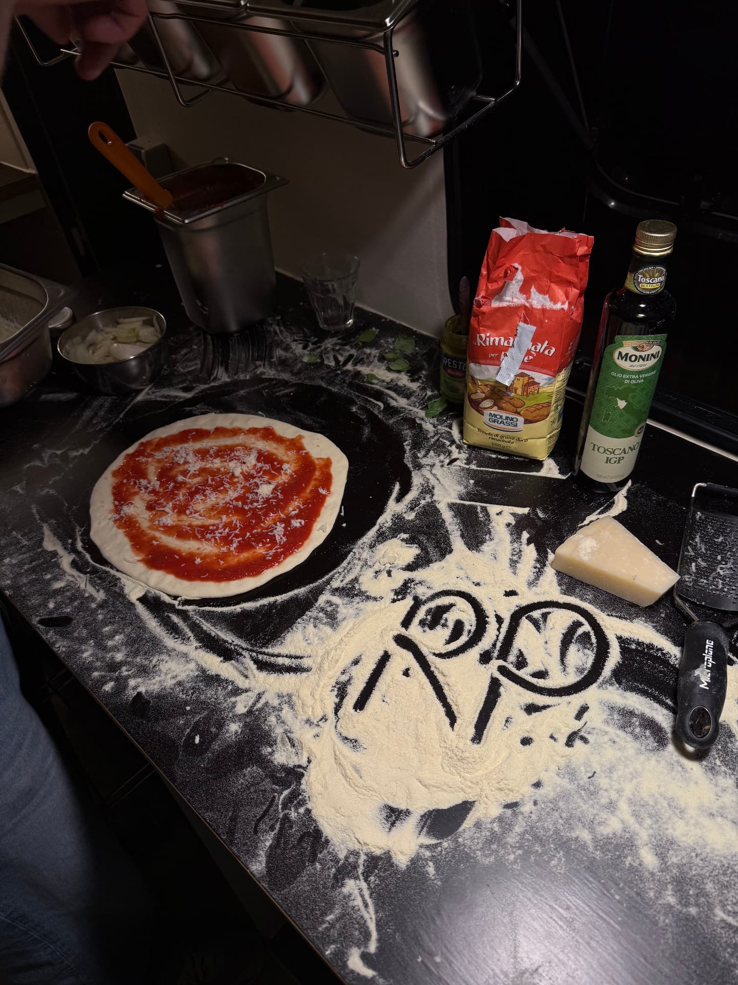 Verse pizza's maken bij Rolling Pizza